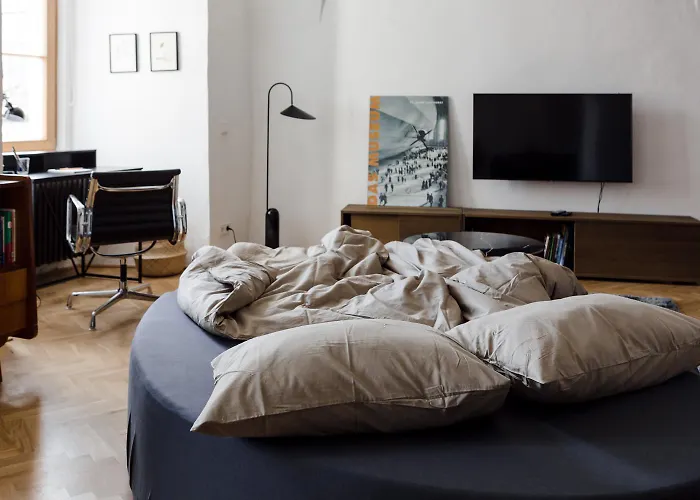 Marktplatz-residenz - 110 M Vom Traunsee アパート グムンデン