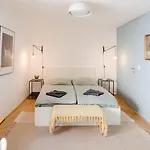 Apartment Marktplatz-residenz - 110 M Vom Traunsee Gmunden