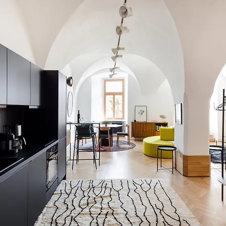 Marktplatz-residenz - 110 M Vom Traunsee Апартаменты *