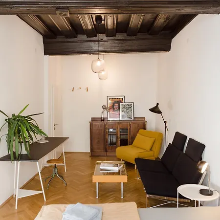 Апартаменты Marktplatz-residenz - 110 M Vom Traunsee *